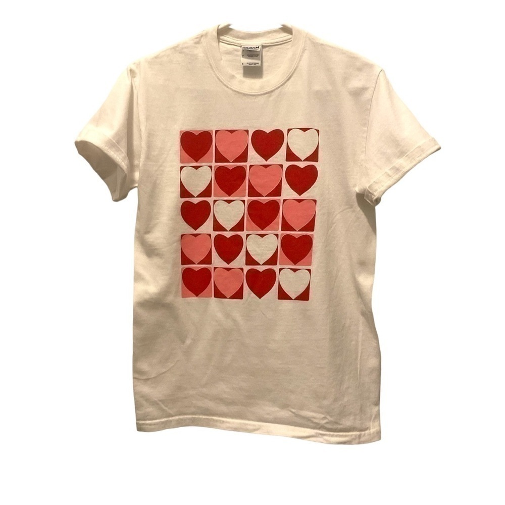 Y2k heart graphic tee